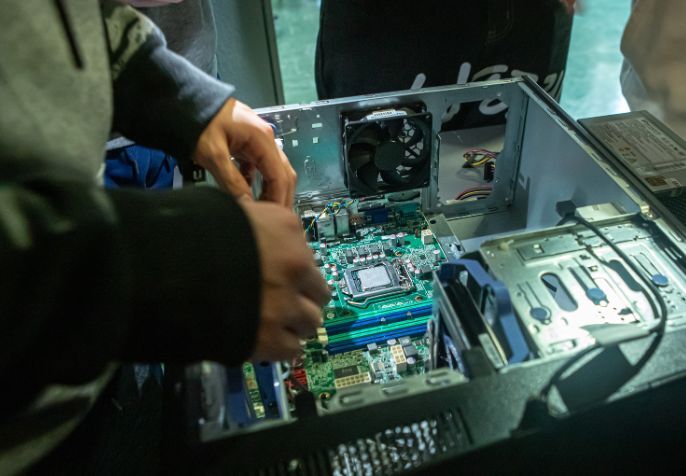 tecnico-sistemas-microinformaticos-redes-cev